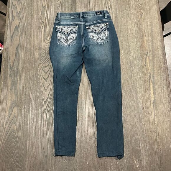 Earl Jean Slim Boot Dark Wash Faded Embroidered Jeans Size 4 Petite - Picture 11 of 11